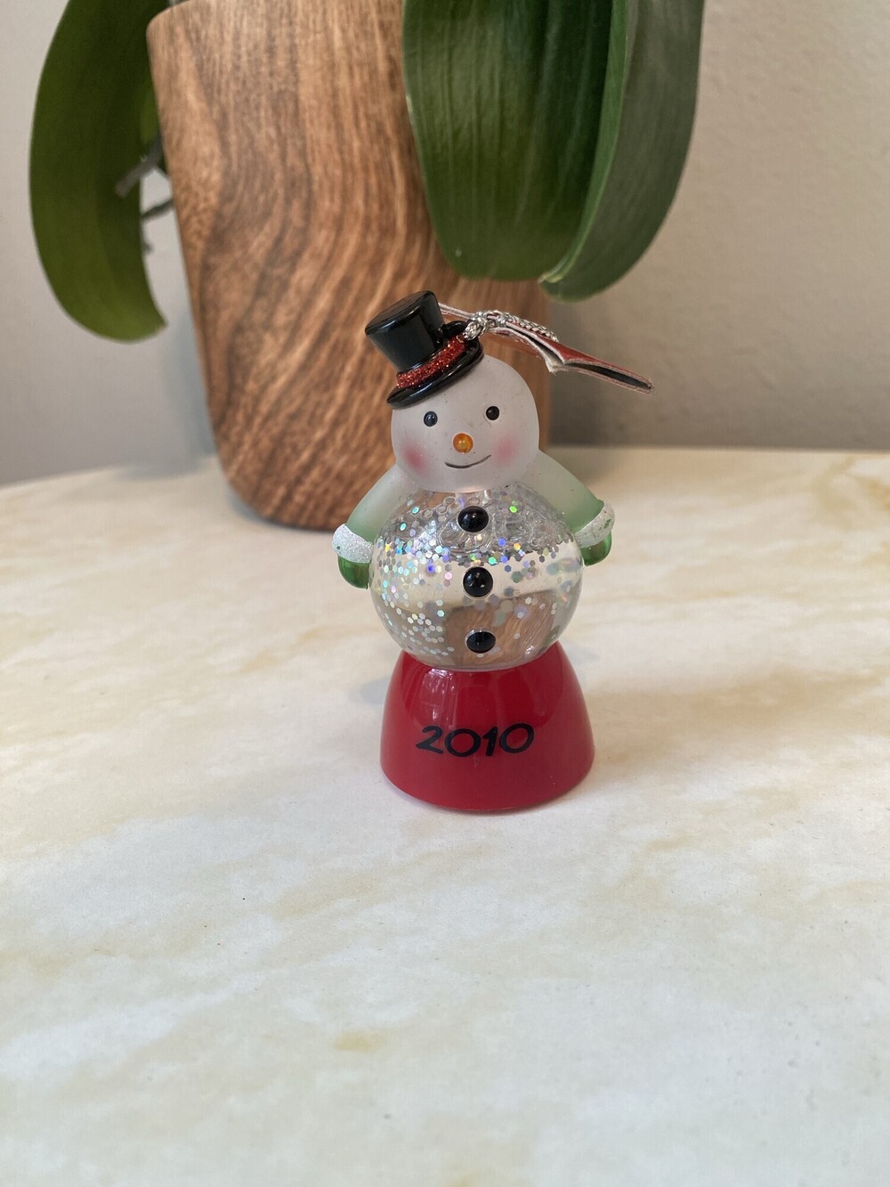 2010 Snowman Mini Snow Globe Christmas Ornament Red Base